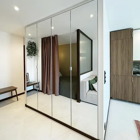 Thesuite - Parmentier - Monthly Only * Paryż